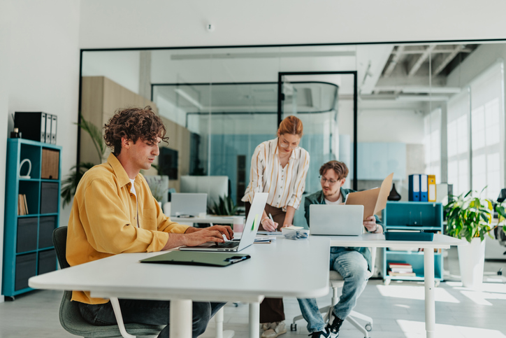 Recruter ses premiers salaries quand on debute en franchise